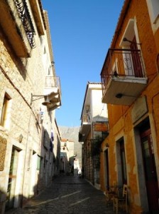 Narrow street in historic Areopolis